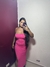 Vestido mídi com fenda lateral