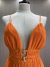 Vestido Longo Laranja com Degradê de Pôr do Sol na Barra na internet