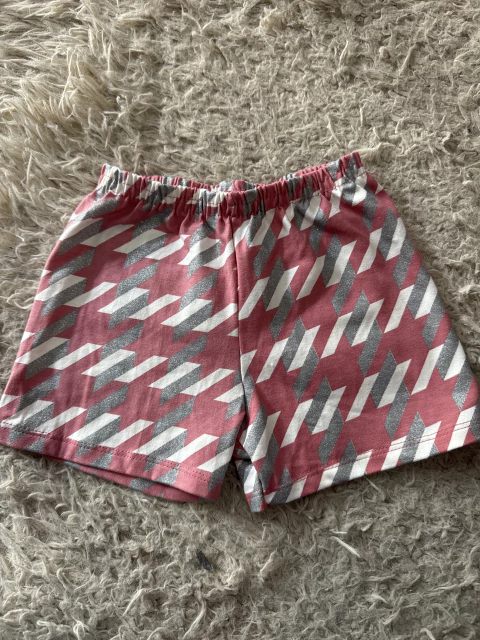 Short Milon 1 ano