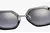 Óculos de sol feminino quadrado vintage com proteção UV400. Estilo clássico e retrô, lentes de acrílico 54mm x 61mm e armação de resina. Perfeito para o dia a dia ou ao ar livre, eleve seu visual com sofisticação e conforto. Adquira já o seu! Hoje com FRE