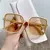 Óculos de sol máscara vintage, com frete grátis. Óculos de sol feminino oversize com gradiente e estilo, unindo um design vintage marcante a um visual sofisticado e nostálgico.