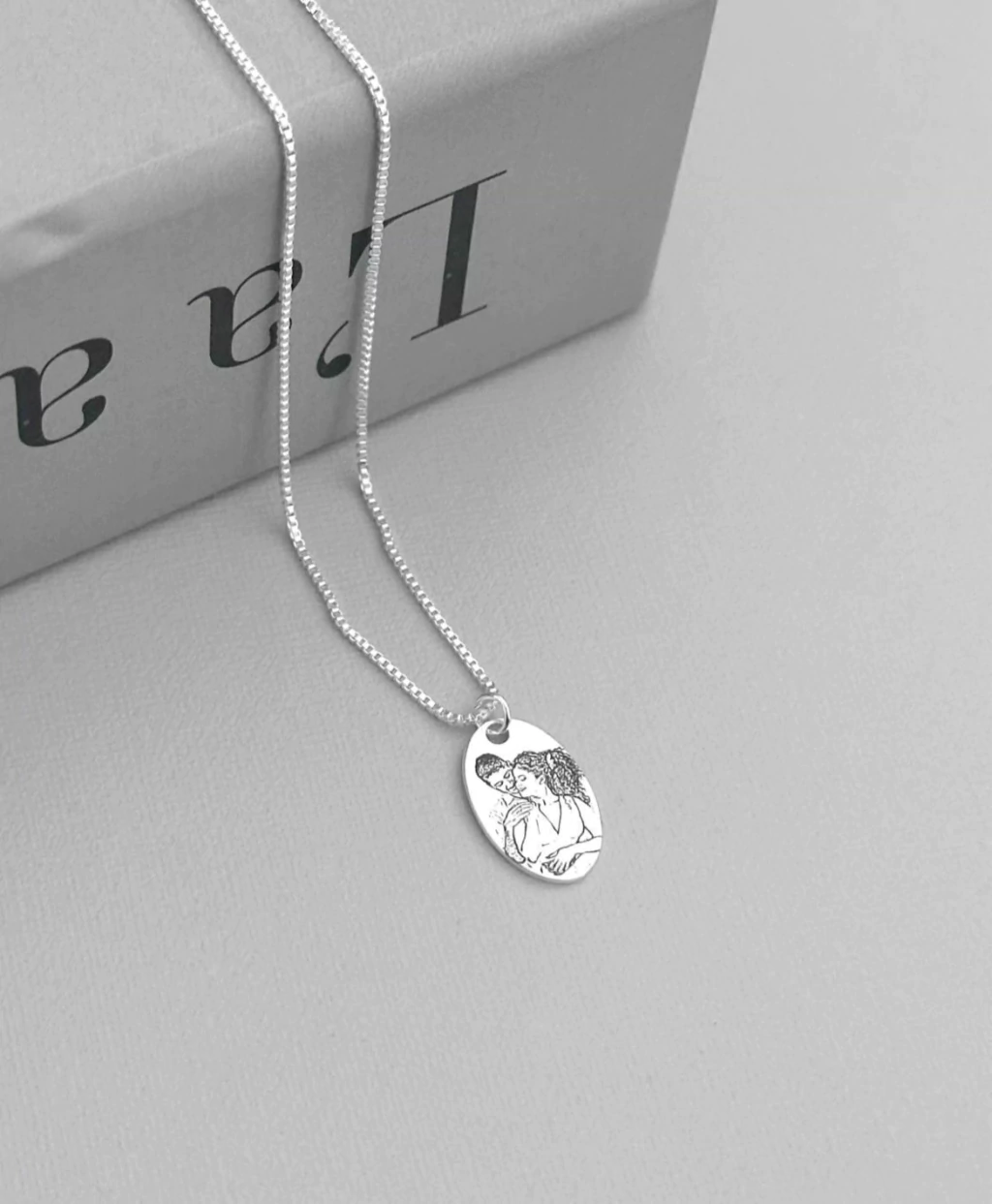 Colar personalizado Oval