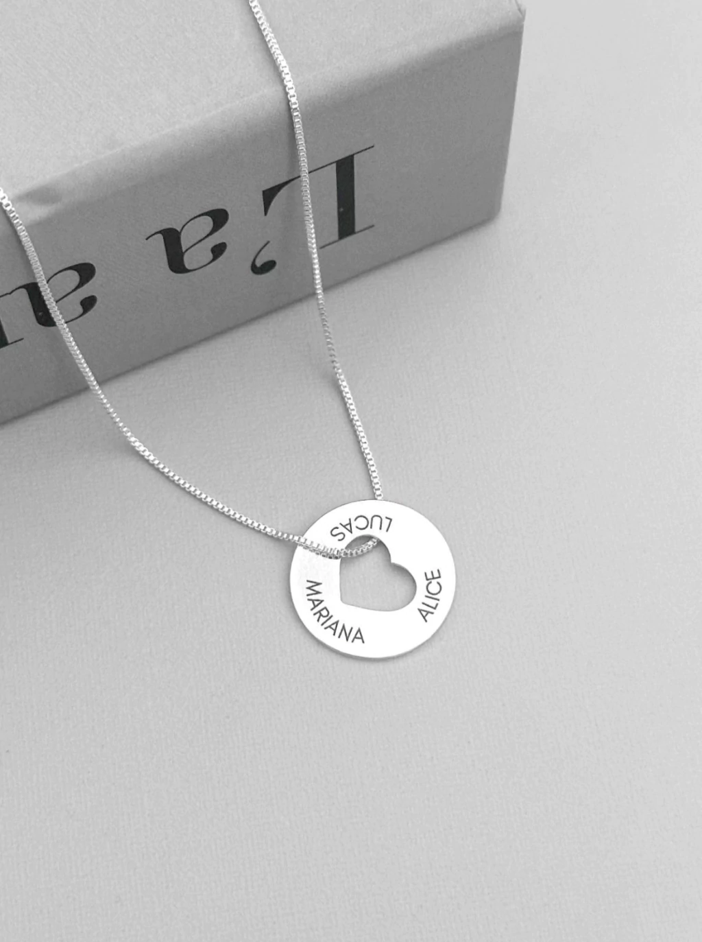 Colar personalizado Nomes - Permite de 1 a 3 nomes