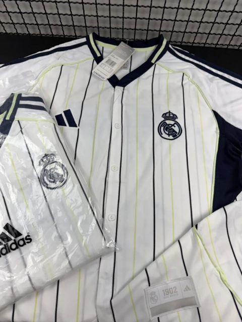 NOVIDADE! Real Madrid Branca c/ Botão