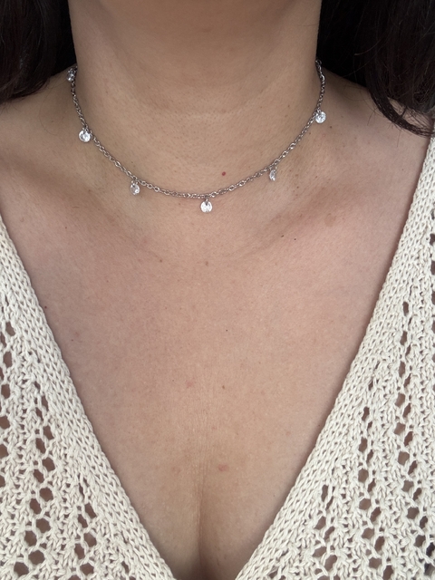 Choker de aço inoxidável com zircônias