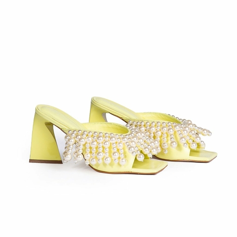 Sandália Mule de Couro Pearl Elfin Yellow