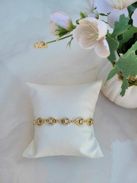 Pulsera circones bañada en oro