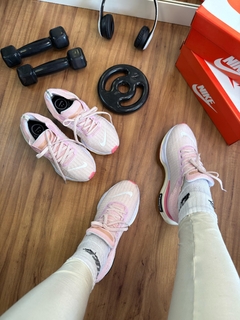 Zoom X Invincible Run 3 Rosa bb Premium na internet