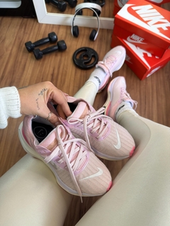 Zoom X Invincible Run 3 Rosa bb Premium - loja online
