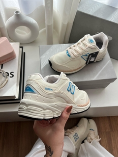NB 2002 Branco/Azul Premium na internet
