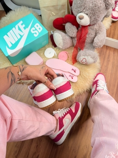 Dunk Low Teddy Bear Camurça Pink Premium na internet