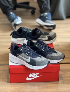 Air Max Marinho/Branco Premium na internet