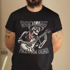 Camiseta Masculina GuGi Rocking Esqueleto Rockeiro Caveira Tocando Guitarra na internet