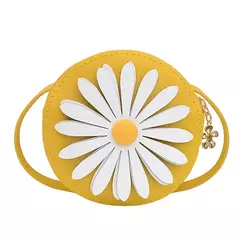 Imagem do Bonito pequena margarida menina