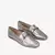 MOCASSIM LOAFER METALIZADO PRATA VELHO SALTO BAIXO COURO JORGE BISCHOFF