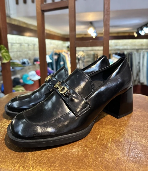 Mocasin Charles & Keith