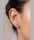 Brinco Flor Cinco Pétalas, Duas com Zircônia Banhado em Ouro 18K. - comprar online