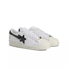 Adidas Originals x BAPE Superstar en internet