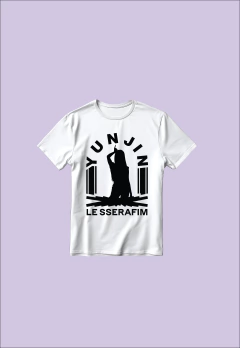 Remera Le Sserafim Logos 06 en internet