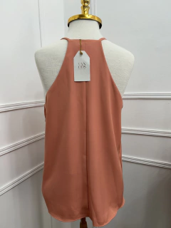 Blusa Transpassada Salmão na internet