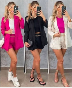Conjunto Alfaiataria Blazer e shorts na internet