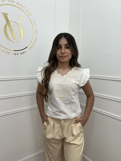 Blusa de Algodão e Linho bordada