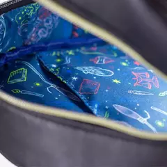 MINI MOCHILA COM BOLSINHA HARRY POTTER na internet