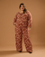 Calça pantalona animal - comprar online