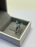 Anel em Ouro Branco 12k Rondinado com Esmeralda e Diamantes – Aro 17 - loja online