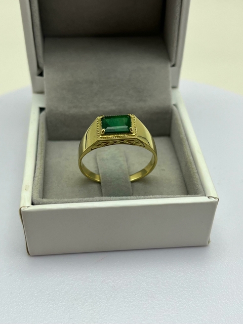 Anel Masculino em ouro com Esmeralda