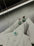 Conjunto Coração Cravejado De Zircônia Verde Turmalina Banhado Em Ródio Branco - Apolínea Joias