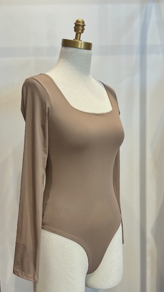 Body Nara marrom - Felicia Collection