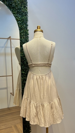 Vestido Fran areia na internet