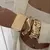 Joia de pulso em tom dourado vintage na internet