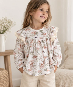 Blusa animalitos con puntilla