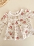 Remera floreada con puntilla - comprar online