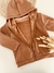 Campera canela con plush interior en internet