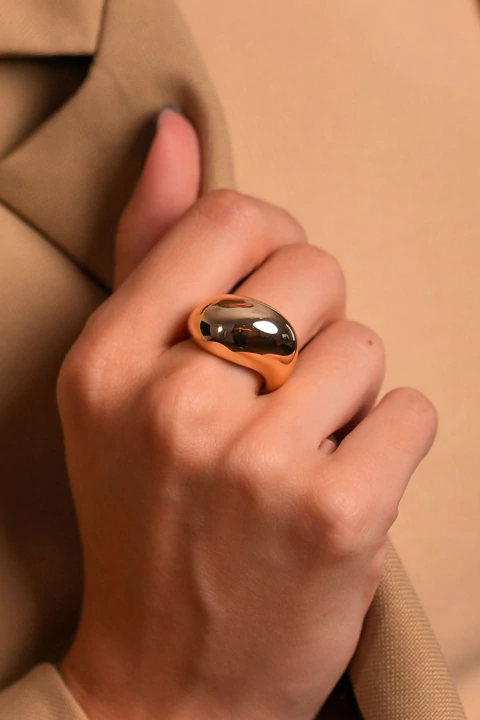 Anel Bold Oval Banhado a Ouro 18k - Coleção SER - RIAD Semijoias