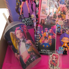 Box Guerreras De Kpop Con Vaso Y Varios Juguetes - S-STORE