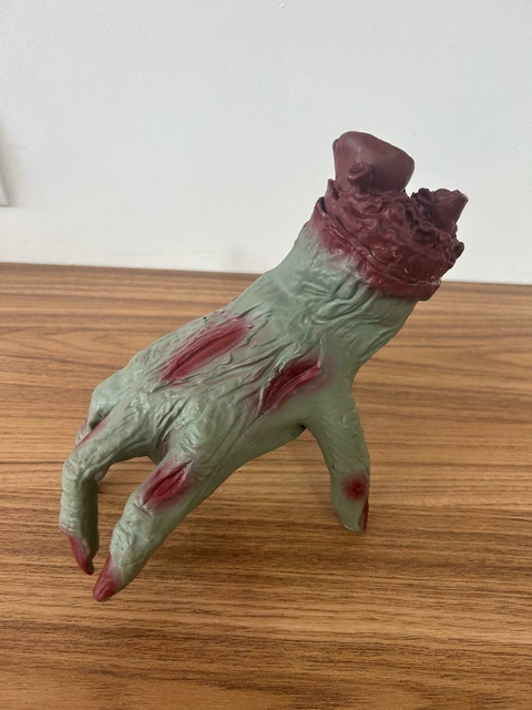 Mão zumbi verde com mov e som Cód. 29004100 - comprar online