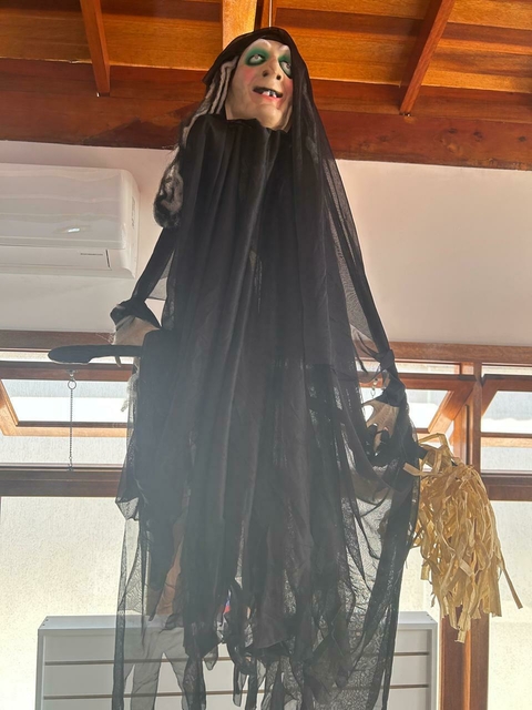 Bruxa Thelma com mov e som Cód. 29004158 - comprar online