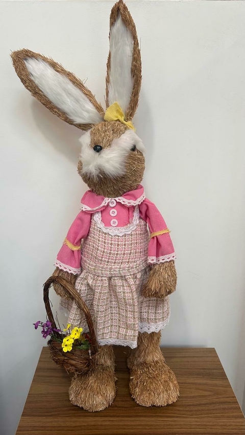 Coelha rústica em pé com vestido xadrez 71cm Cód. CO139P - comprar online