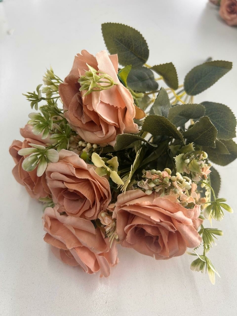 Bouquet rosas salmão 41cm Cód. FP060P - comprar online