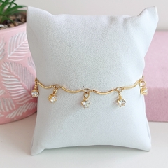 Pulseira folheada a ouro com strass pendurados - REF457