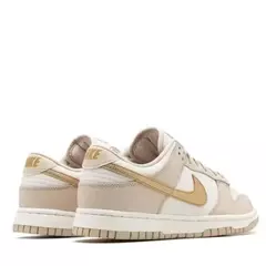 Nike Dunk Low Gold Swoosh - Canela´s Shop