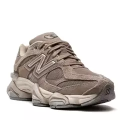 New Balance 9060 Mushroom Brown en internet