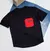 T-shirt Preta Bolso Vermelho Zíper Utrends Novo