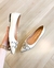 SAPATILHA BICO FINO FIVELAS NEW DALLAS OFF WHITE