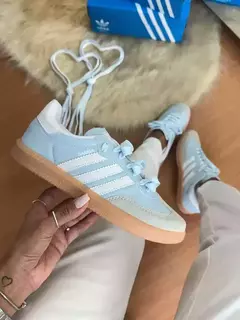 Tênis Azul Bebê/Branco - comprar online