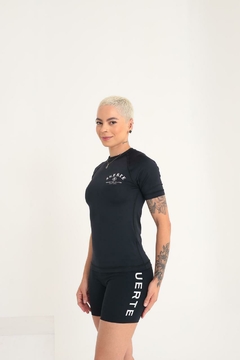 Rash Guard Fem - Suerte Caveira na internet